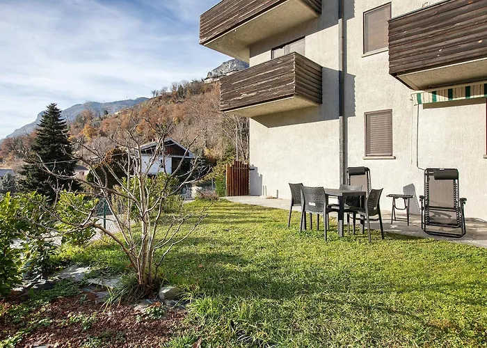 Maison De Doi - * Châtillon